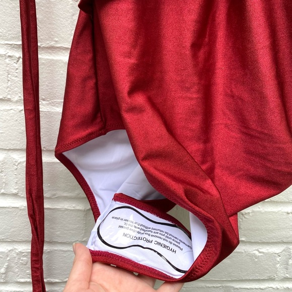 Cupshe red ruffle one piece swimsuit - Picture 5 of 9